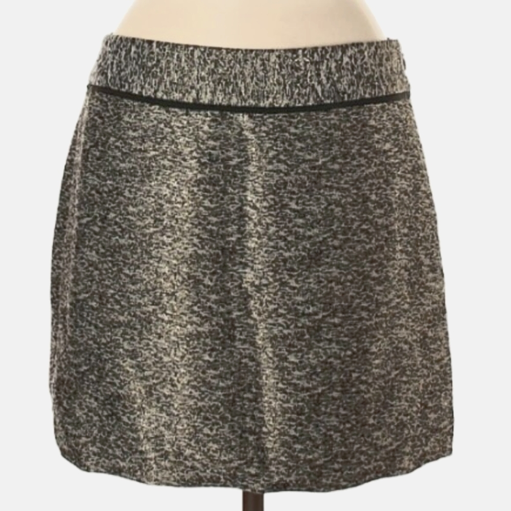 The Limited Womens brown tan and gold shiny skirt size 6
